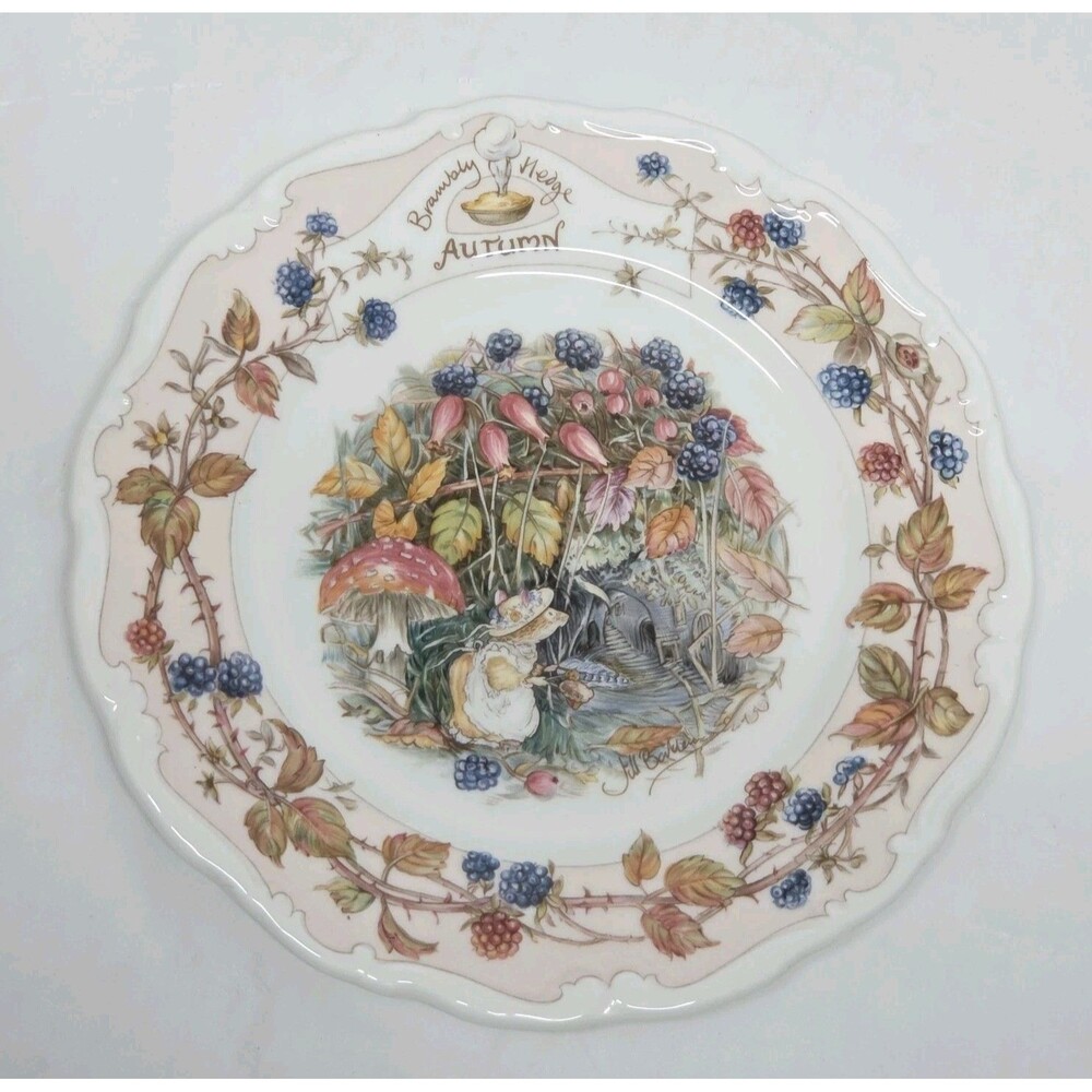 Royal Doulton 1983 Brambly Hedge 6 1/4" Autumn Afternoon Tea Plate Fall